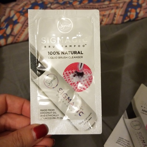 Sigma sample brush cleaner - Picture 2 of 3